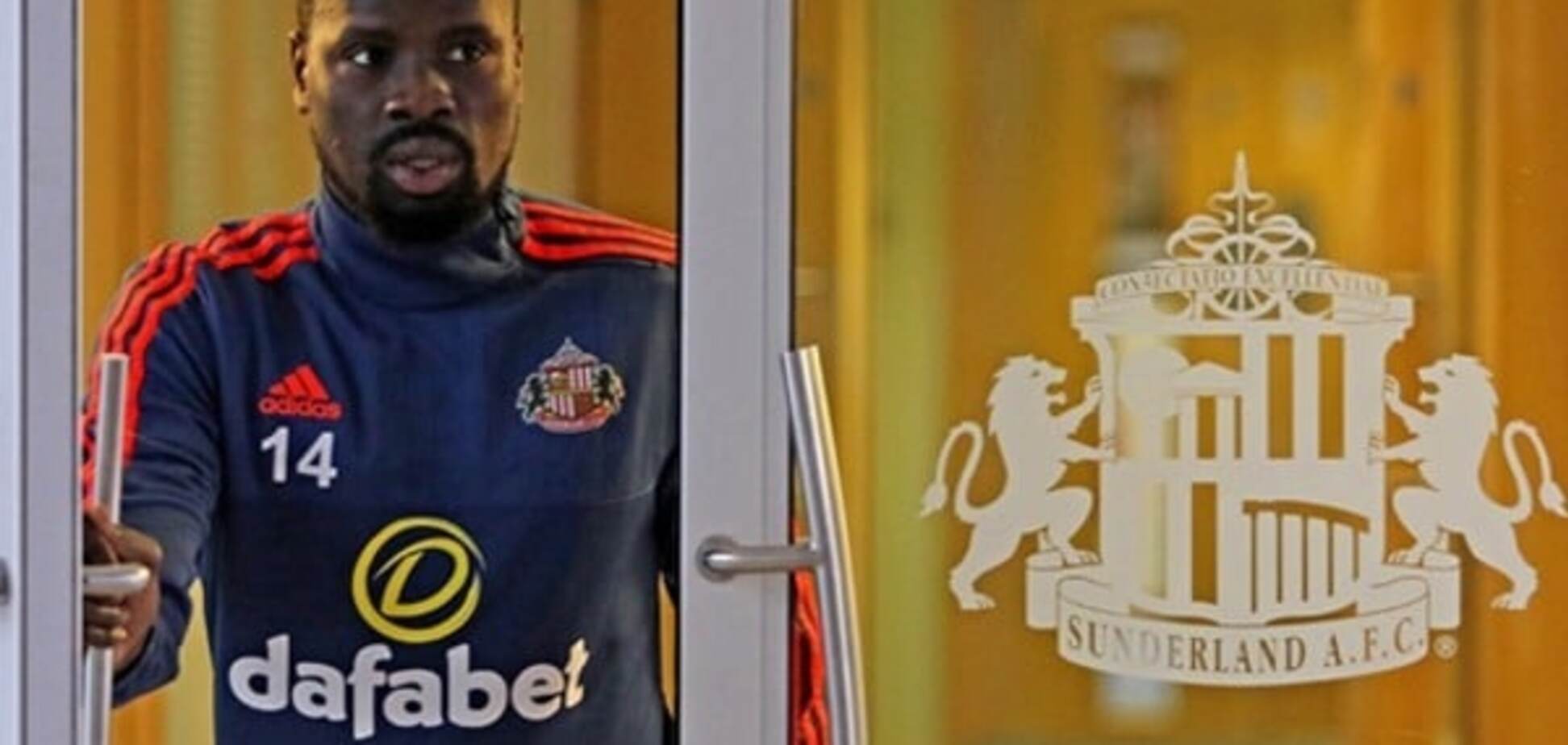 ФИФА дисквалифицировала за долги знаменитого футболиста