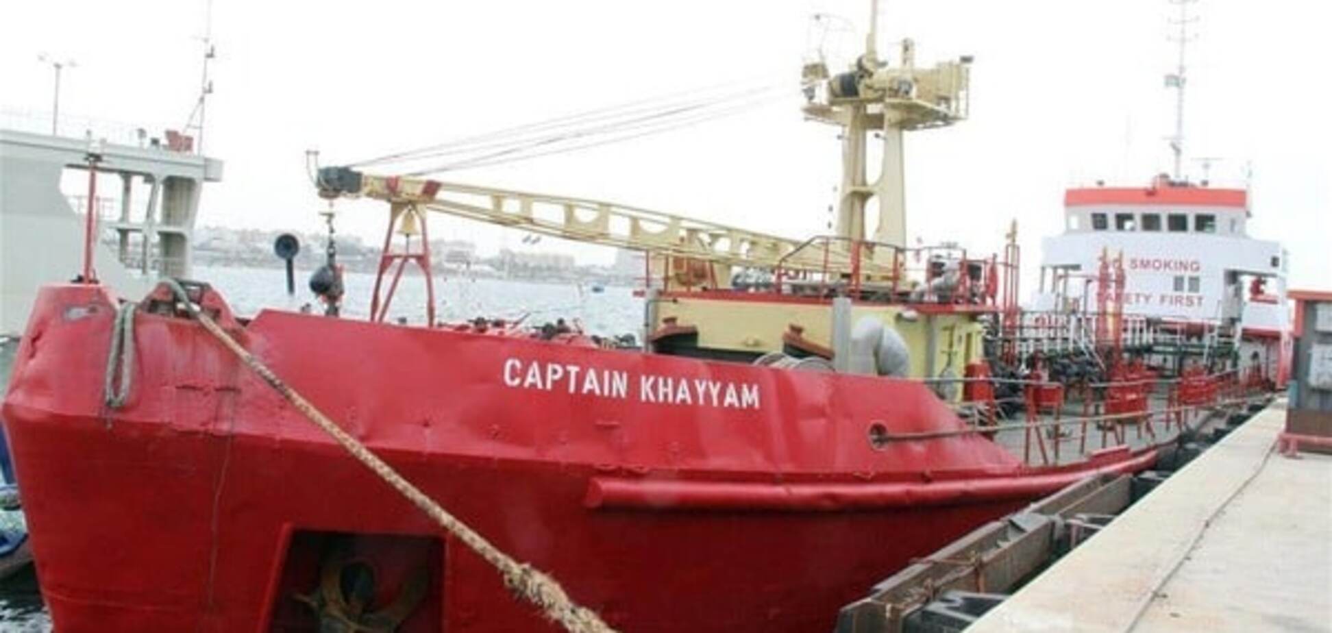 В Ливии задержали танкер, перевозивший контрабанду: на борту украинцы