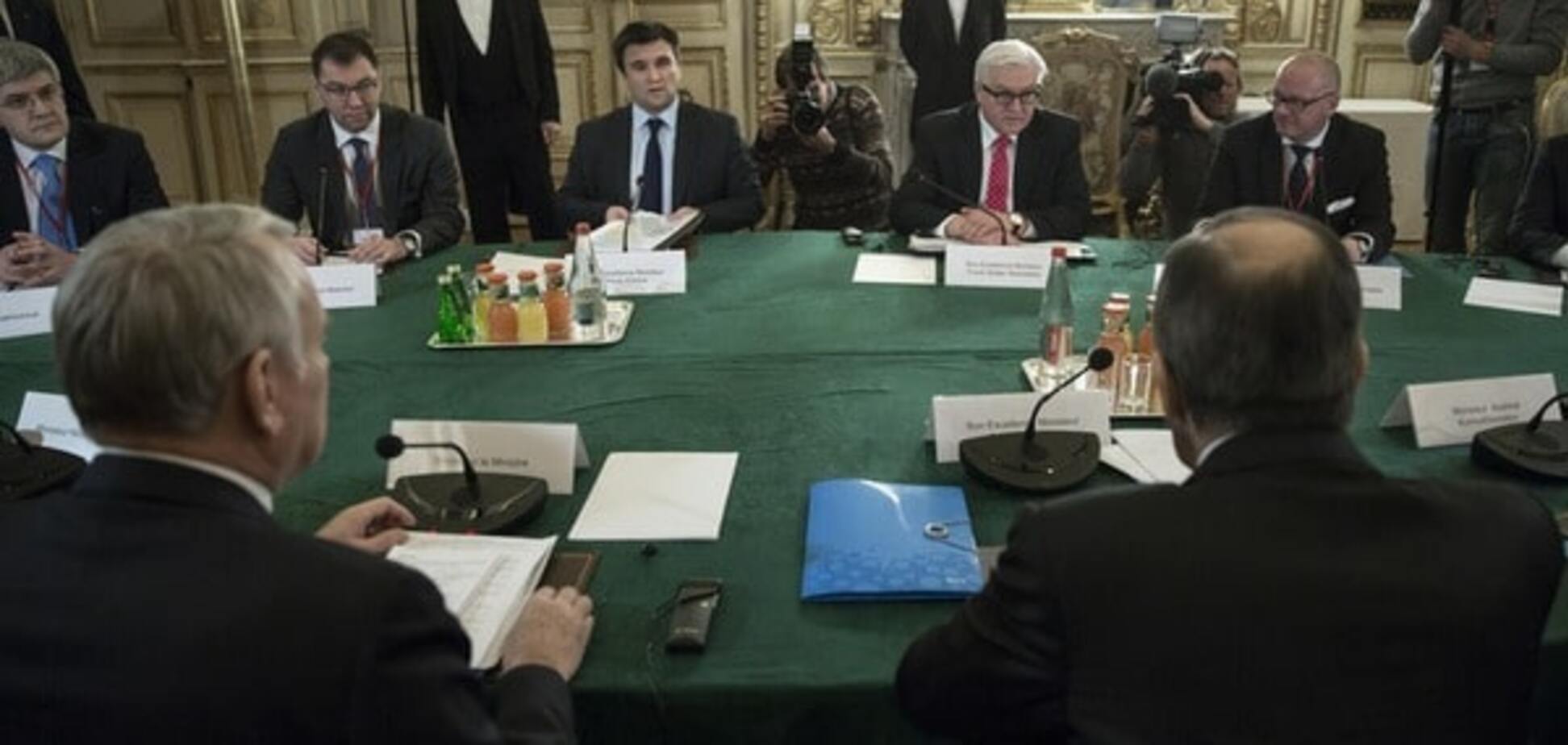 На переговорах в Париже озвучили сроки проведения выборов на Донбассе