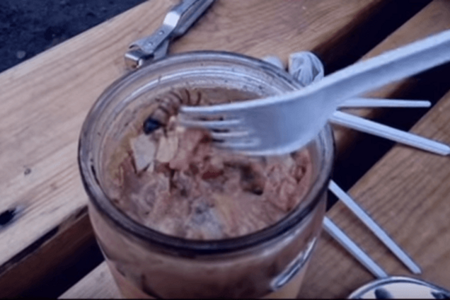 Фейк або 'братня допомога': в мережі з'явилося відео про 'червиву гуманітарку' з Росії