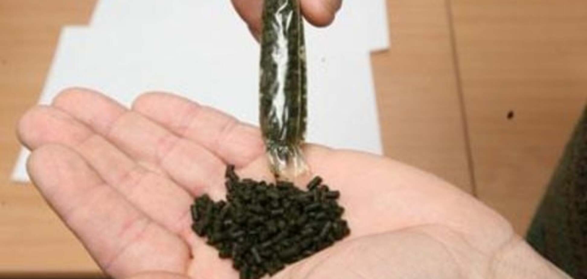 Родители бьют тревогу: на киевских рынках и в школах продают азиатскую 'дурь'. Видеофакт