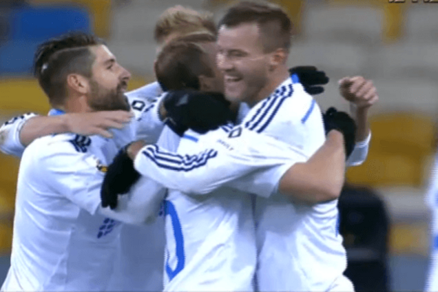 'Динамо' забило курьезный гол 'Днепру' в центральном матче 17-го тура чемпионата Украины: видео момента