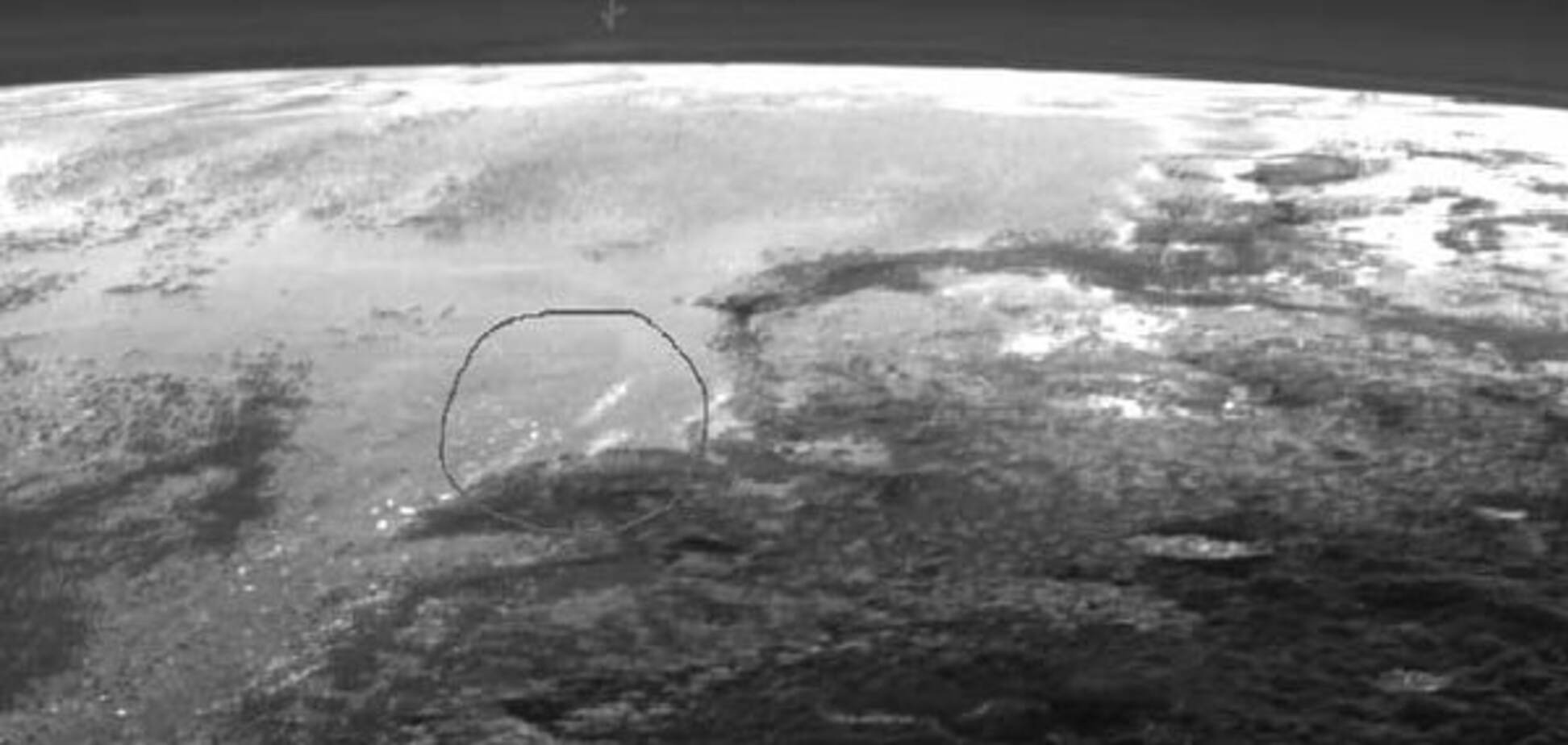 На Плутоні сфотографували хмари: фотофакт