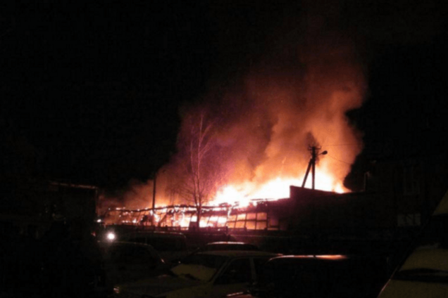 Мощнейший взрыв: в Чернигове рванул автопарк. Опубликованы фото и видео