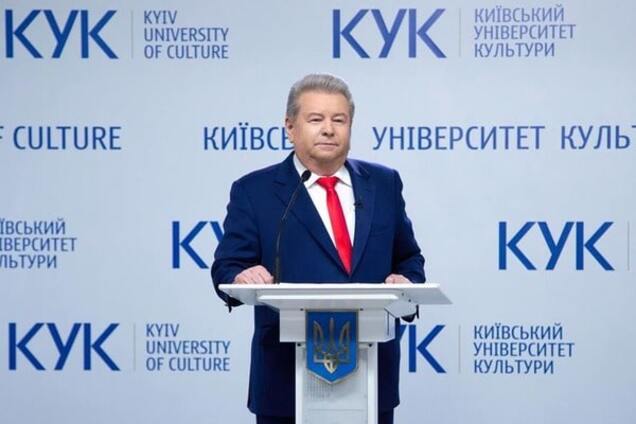 'Схемы Поплавского': поющий ректор начал учить студентов, как делать бизнес на имени