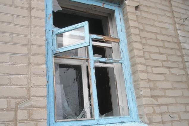 Террористы обстреляли дома мирных жителей в Авдеевке: опубликованы фото