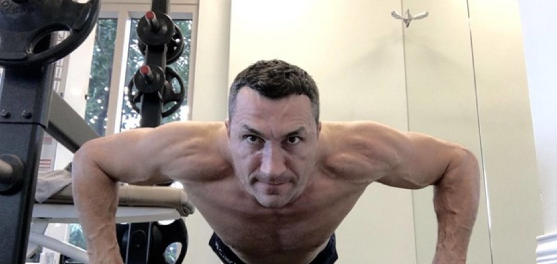 Кличко показал, как готовится к реваншу с Фьюри: яркие фото