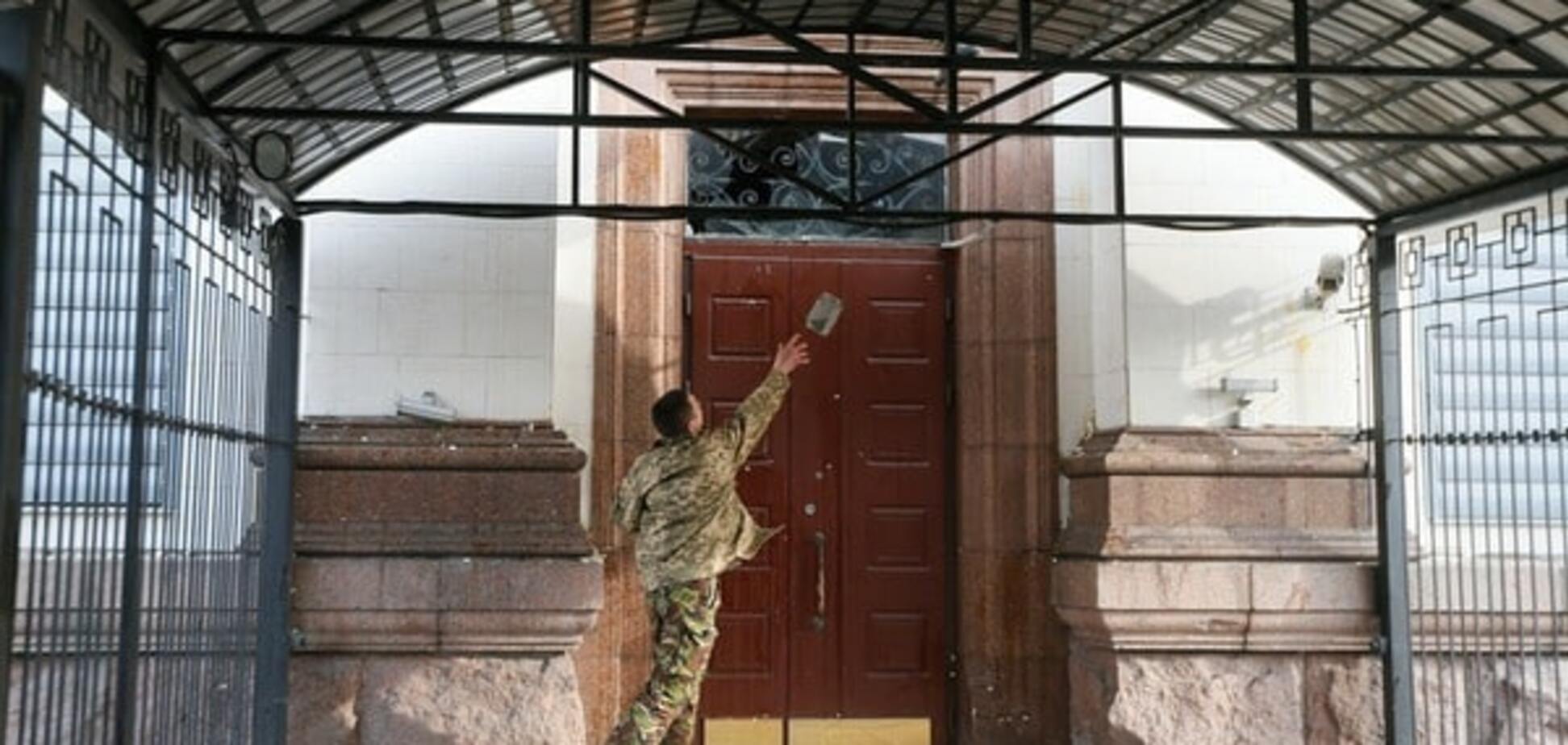 Депутат: сотрудники посольства России в Киеве переехали
