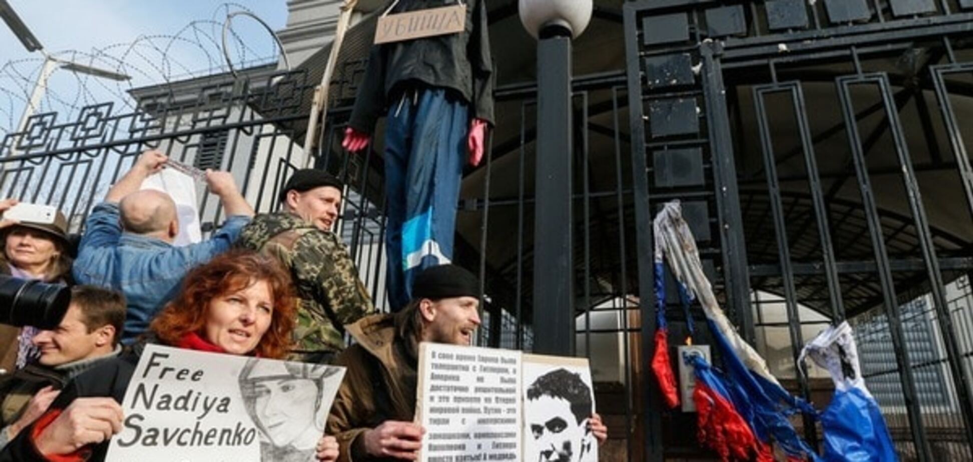 Зброя гібридної війни: у Порошенка розкрили стратегію України щодо звільнення Савченко