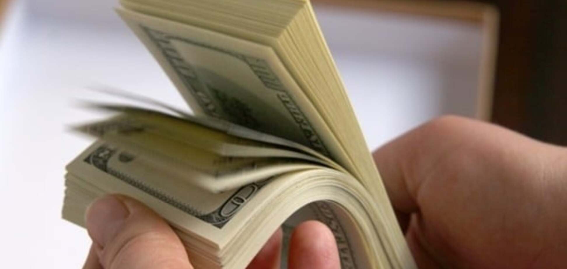 В Киеве коммунальщик попался на крупной взятке