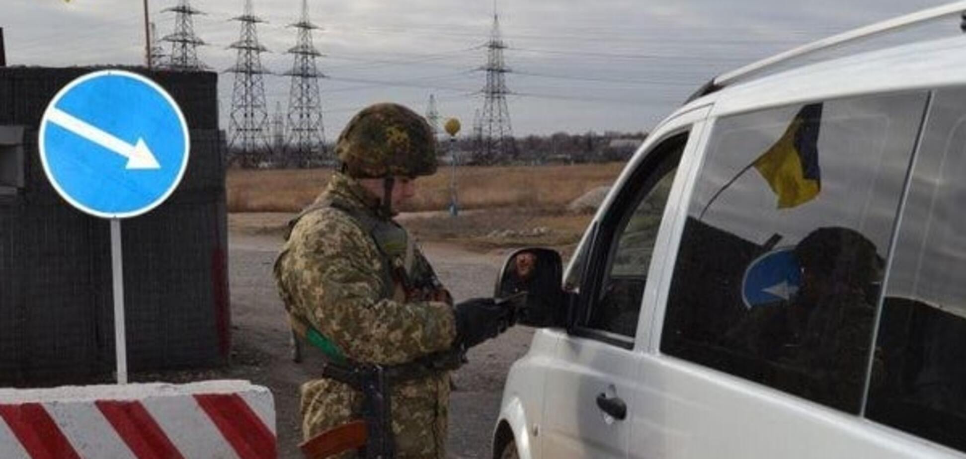 На Луганщині ЗСУ зміцнили безпеку пропускного пункту 'Золоте'