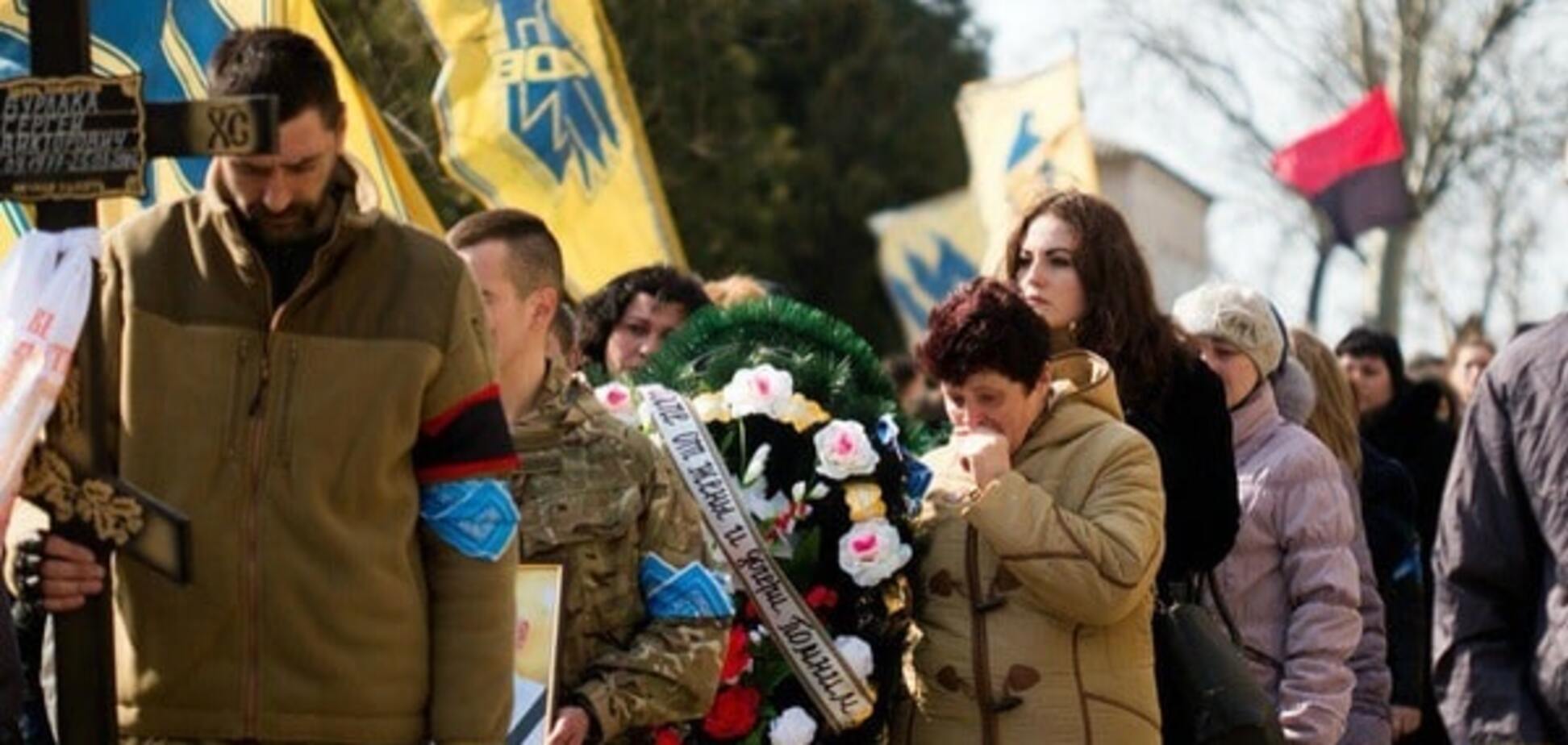 'Не забудемо, помстимося': на Запоріжжі всім містом прощалися з азовцем Французом