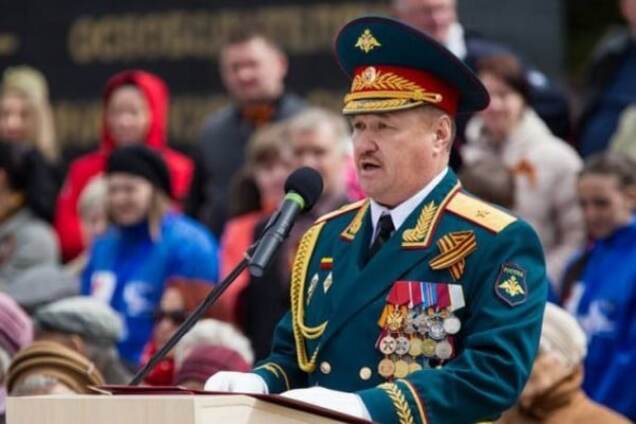 Надавил на тапок: генерал, управлявший террористами, срочно отбыл в Москву