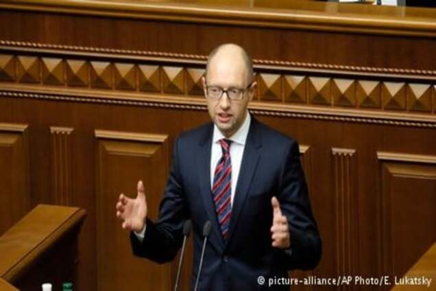 Немецкие СМИ: Яценюк не должен стать лишь отданной в жертву пешкой