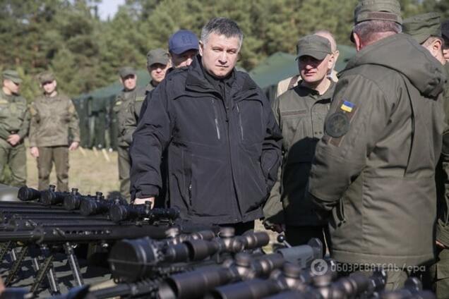 ЗМІ: 'Народний фронт' 'наторгував' собі шість портфелів у новому Кабміні