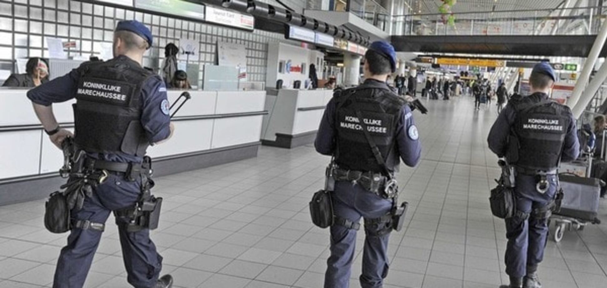 В аеропорту Амстердама проведена термінова евакуація. Відеофакт