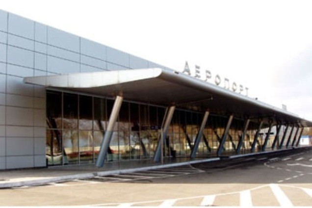 Ціна питання 60 млн: обласний аеропорт Донеччини перенесуть до Маріуполя