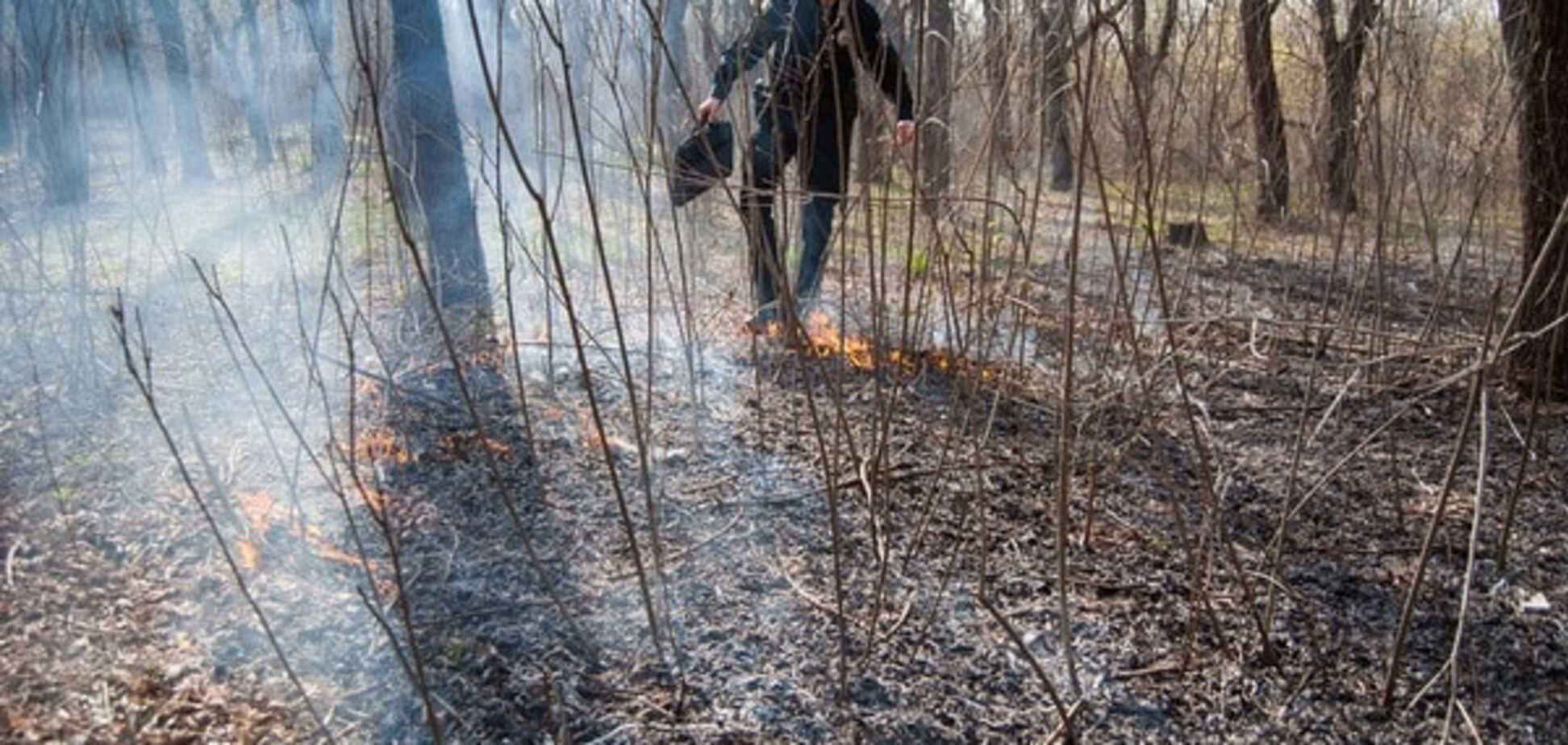 Суворий харківський коп загасив пожежу ногами: опубліковані фото