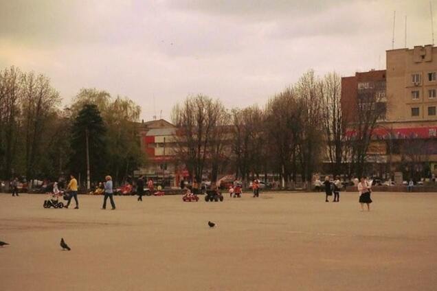 Точка відліку: чим живе місто, з якого почалася війна на Сході