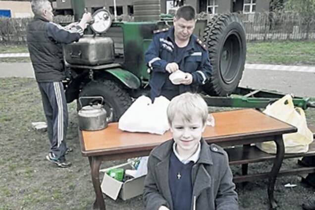 Борщ на 3 дня и коллективные пикники: в Киеве на Русановке жители живут без газа