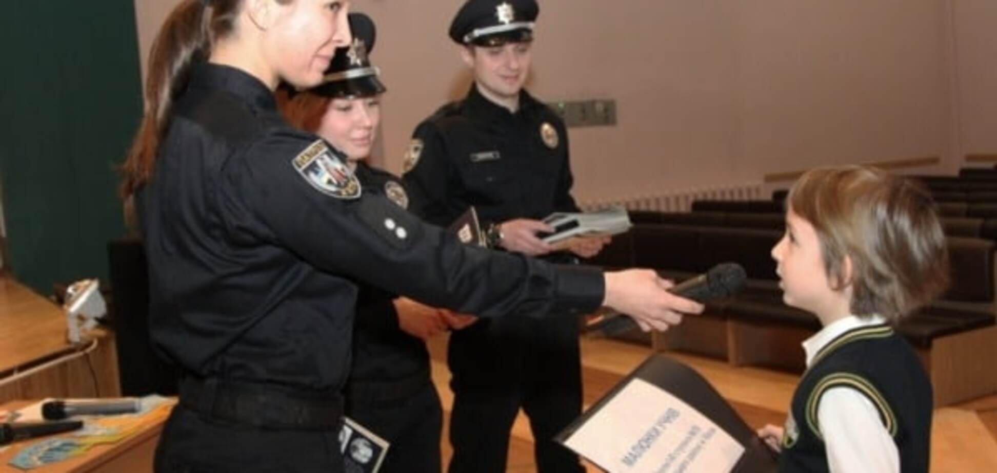 В Україні скоро з'являться 'шкільні поліцейські' - Деканоїдзе