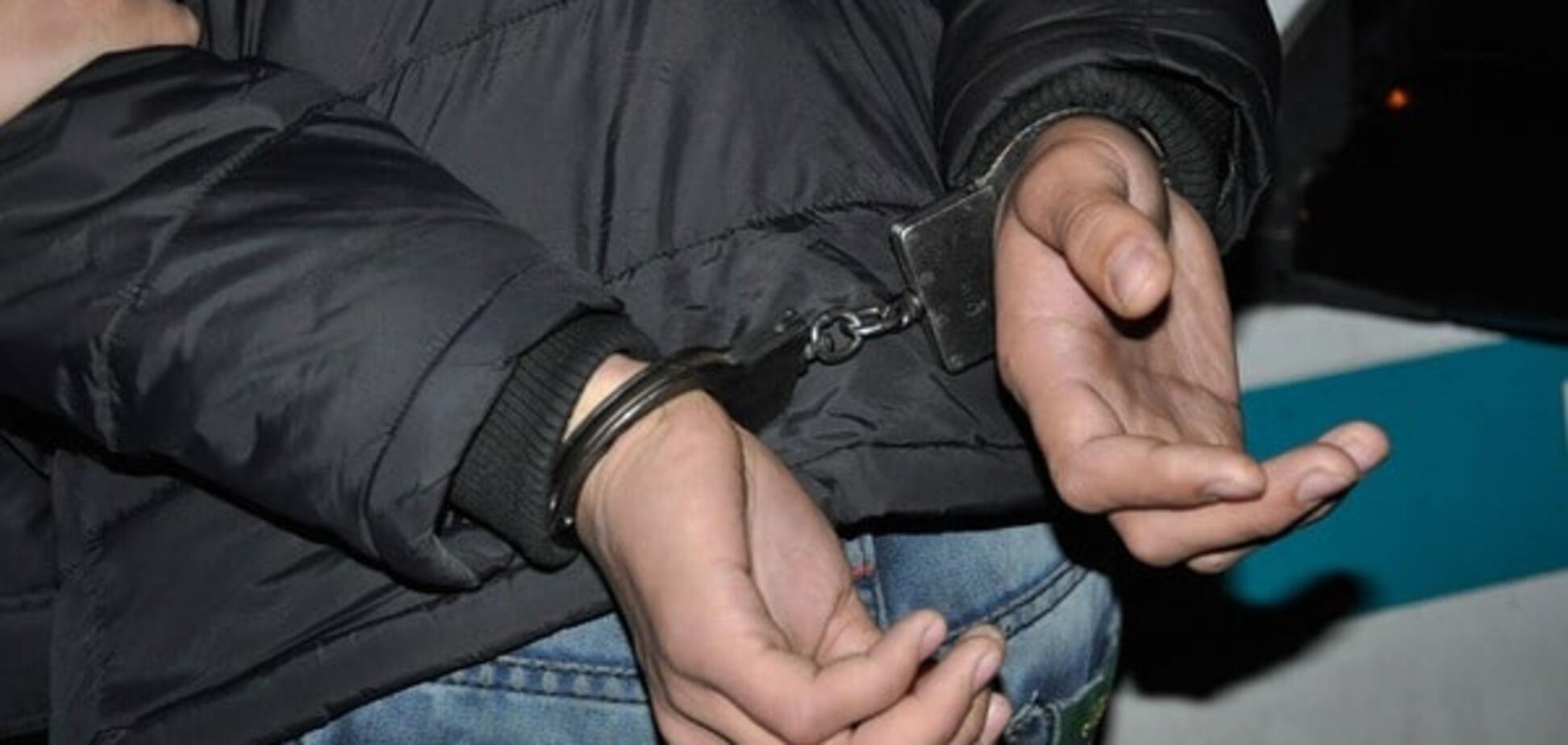 Чатував жертв біля банкоматів: у Києві затримали грабіжника-рецидивіста