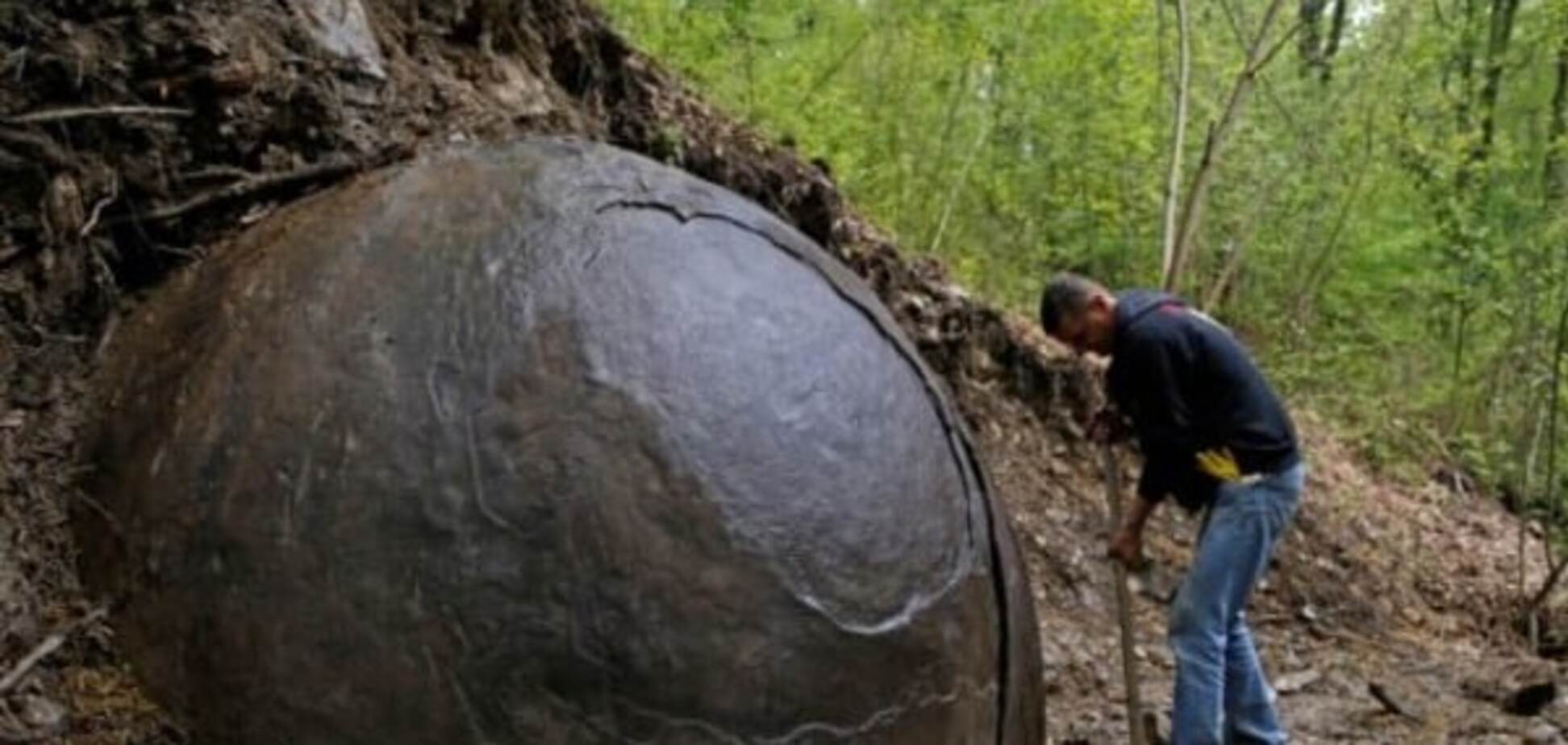 У Боснії археологи знайшли загадкову кам'яну кулю
