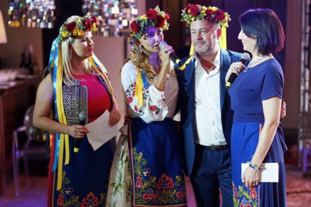 Татьяна Навка, вышиванка, фото