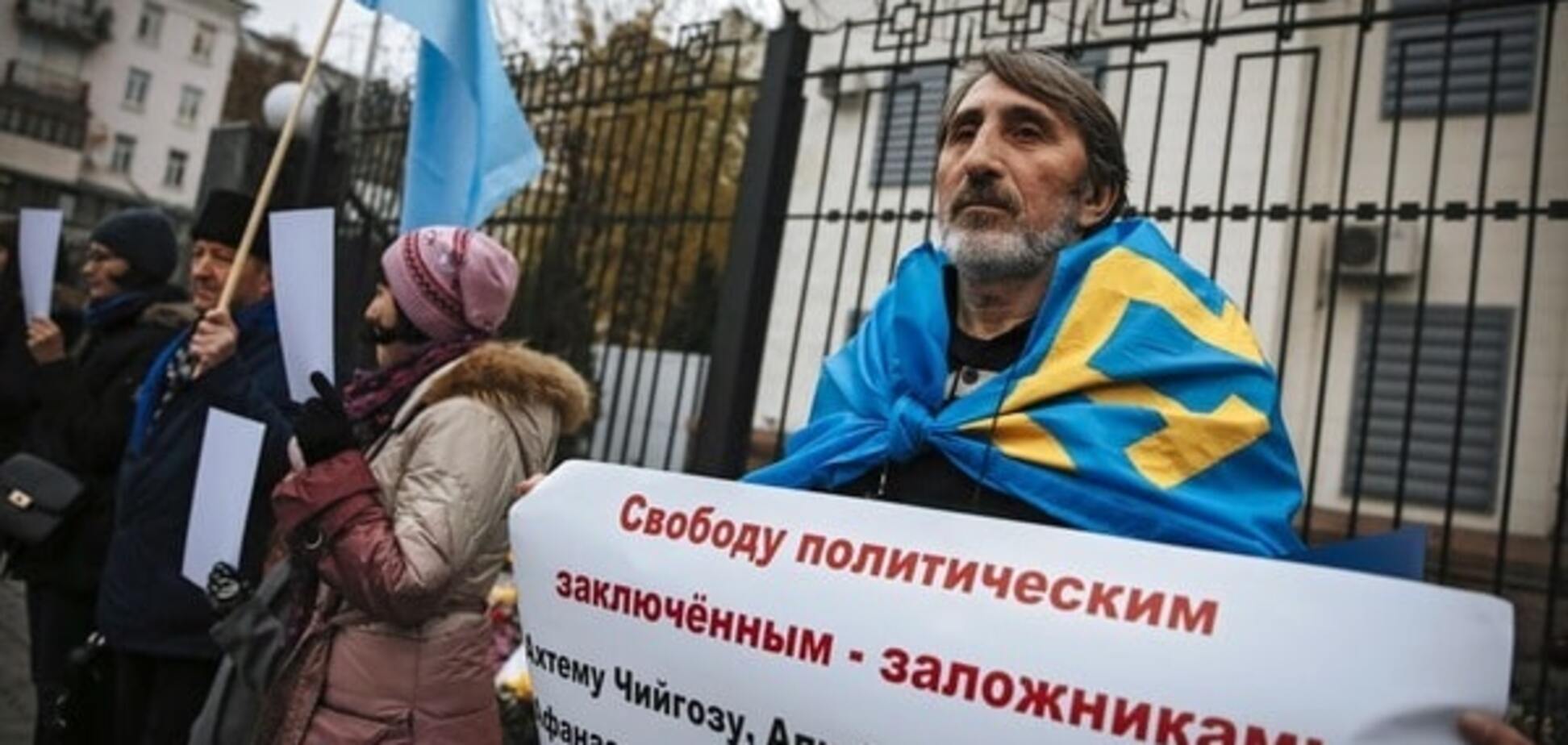 Натягують пластикові пакети на голову: Чубаров розповів, як вибивають зізнання із затриманих кримських татар