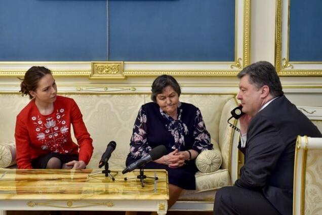 Петр Порошенко поговорил с Надеждой Савченко