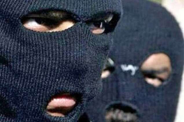 преступники