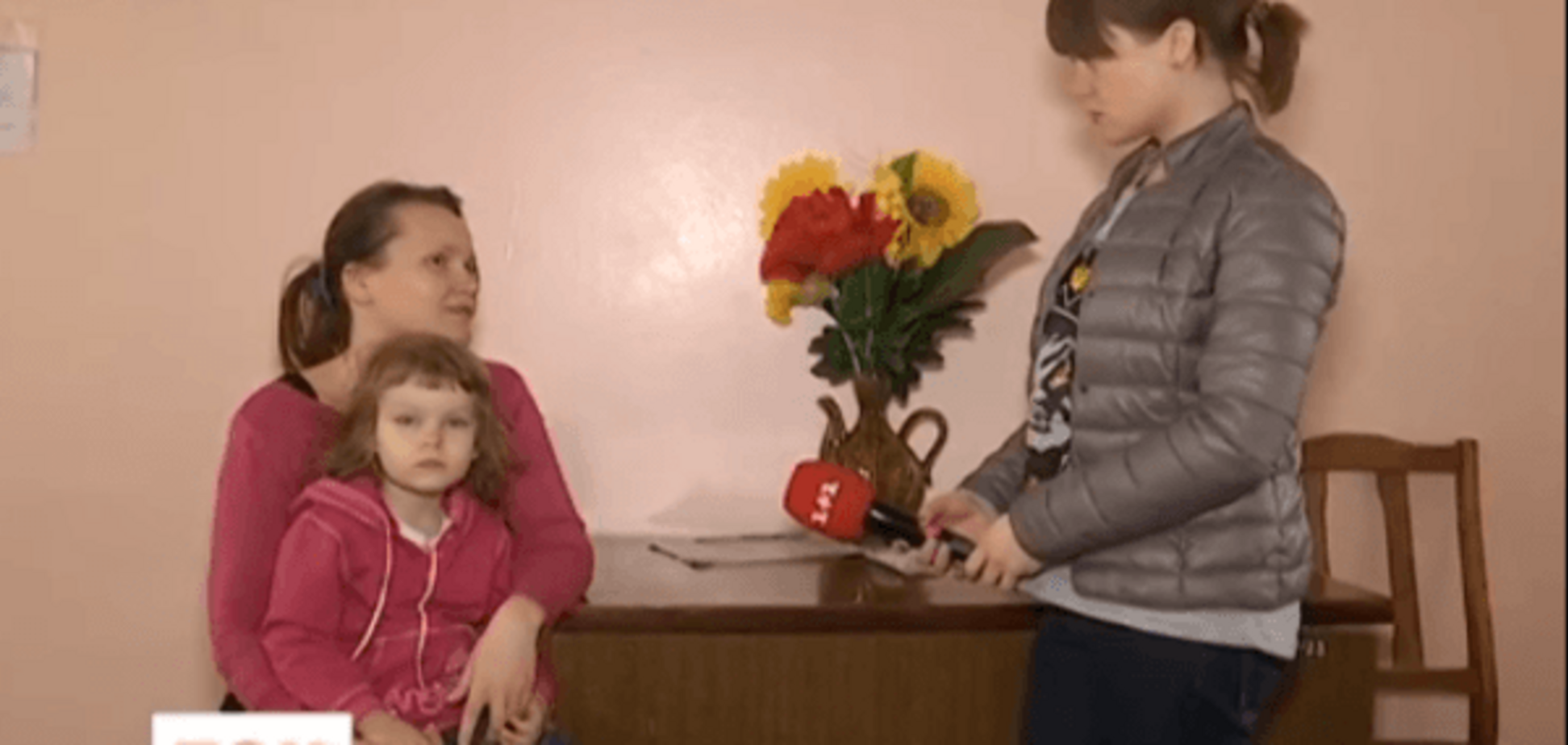 4-летняя девочка, которая отравилась в детском садике, и ее мама