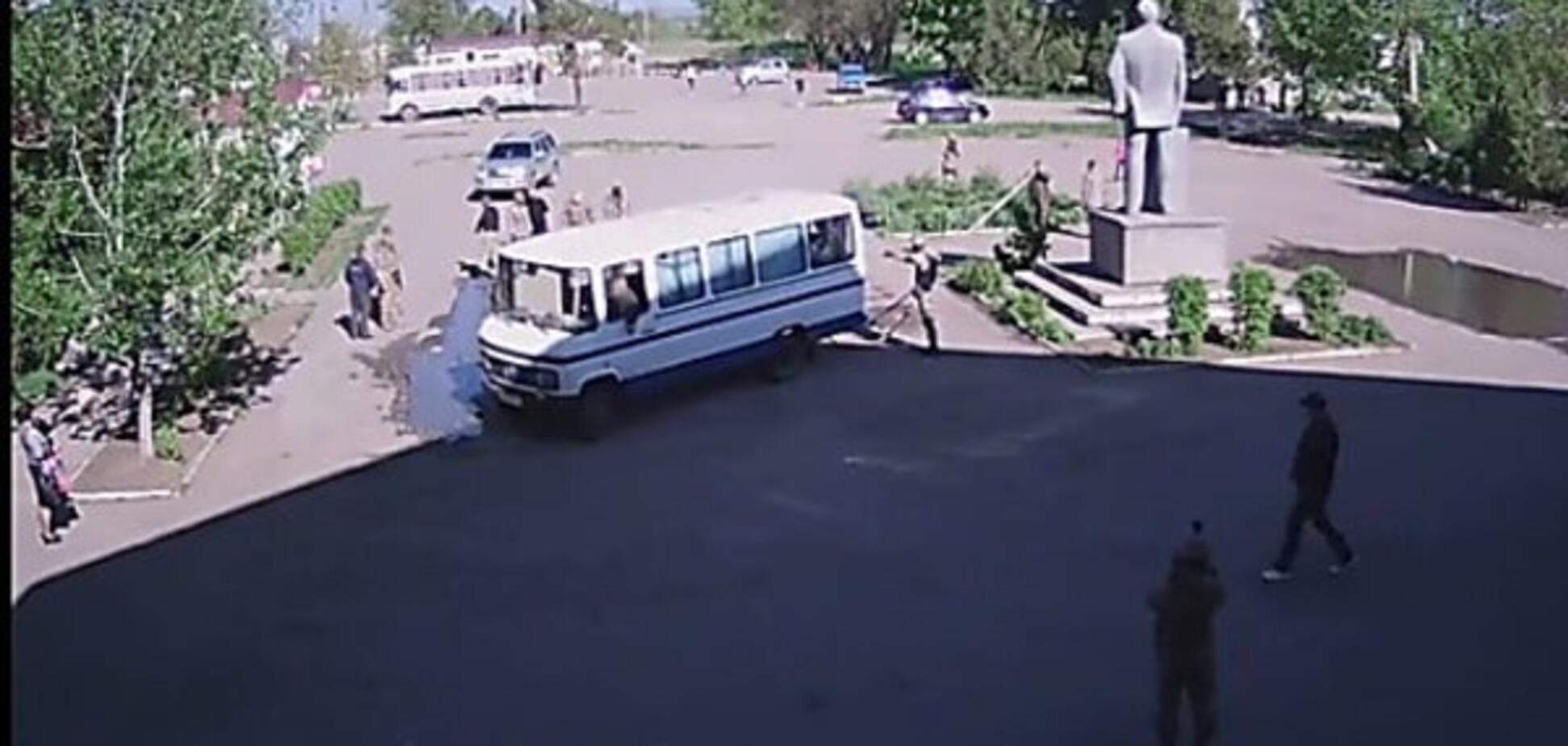 Снос памятника Ленину