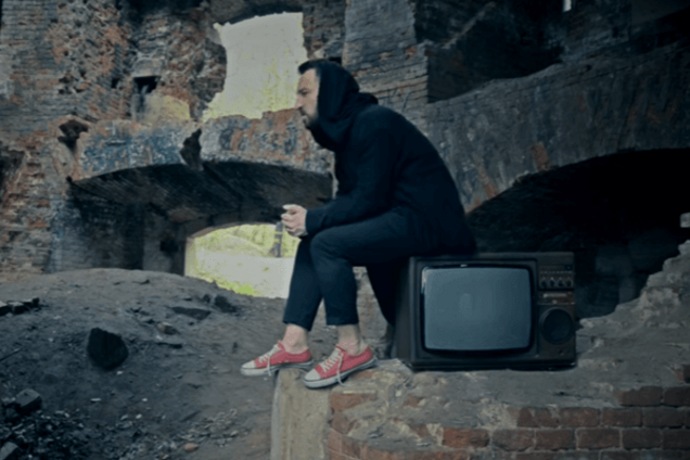 Сеть покорил крымскотатарский кавер на песню 'Океана Эльзы' 'Обiйми'