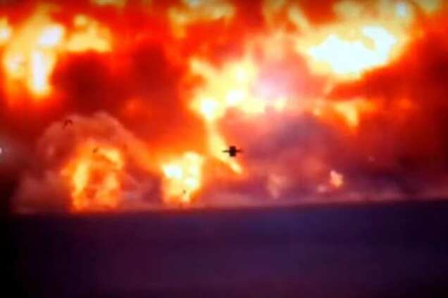 'Поджарили орков': в сети показали, как украинский ПТУР уничтожил 'Урал' террористов