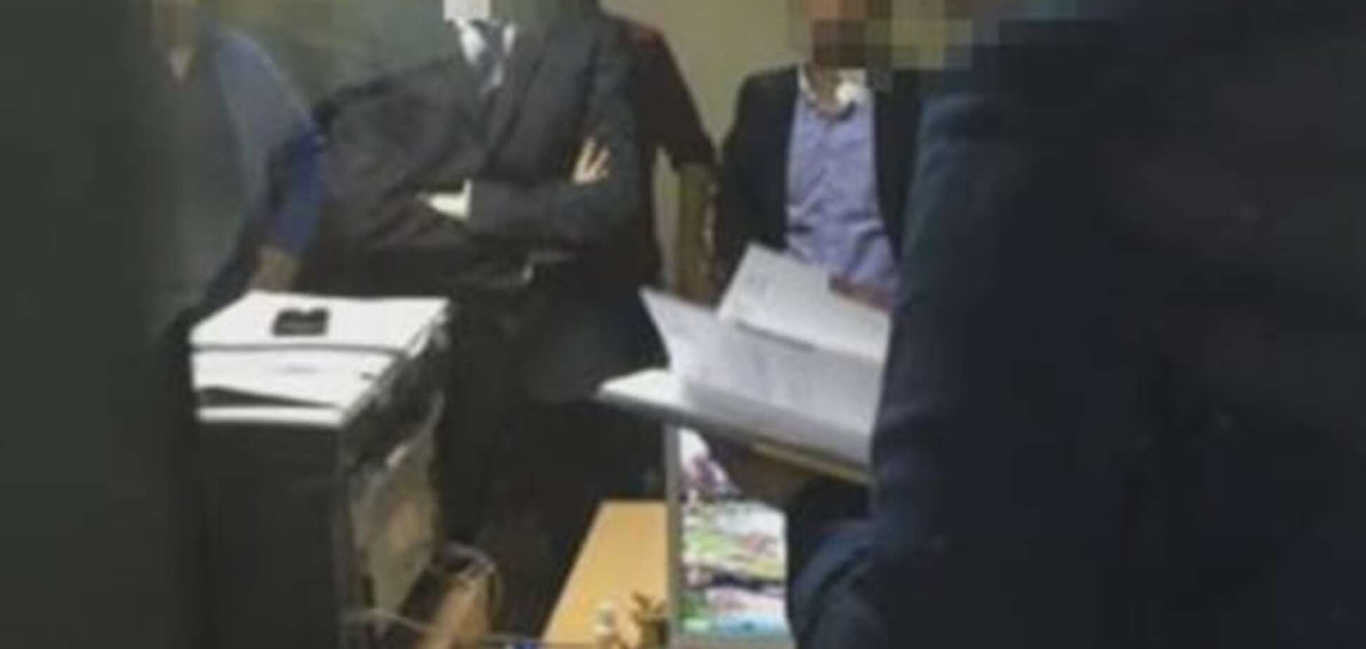 Подарил кусок земли: днепропетровский судья попался на 'жирной' взятке