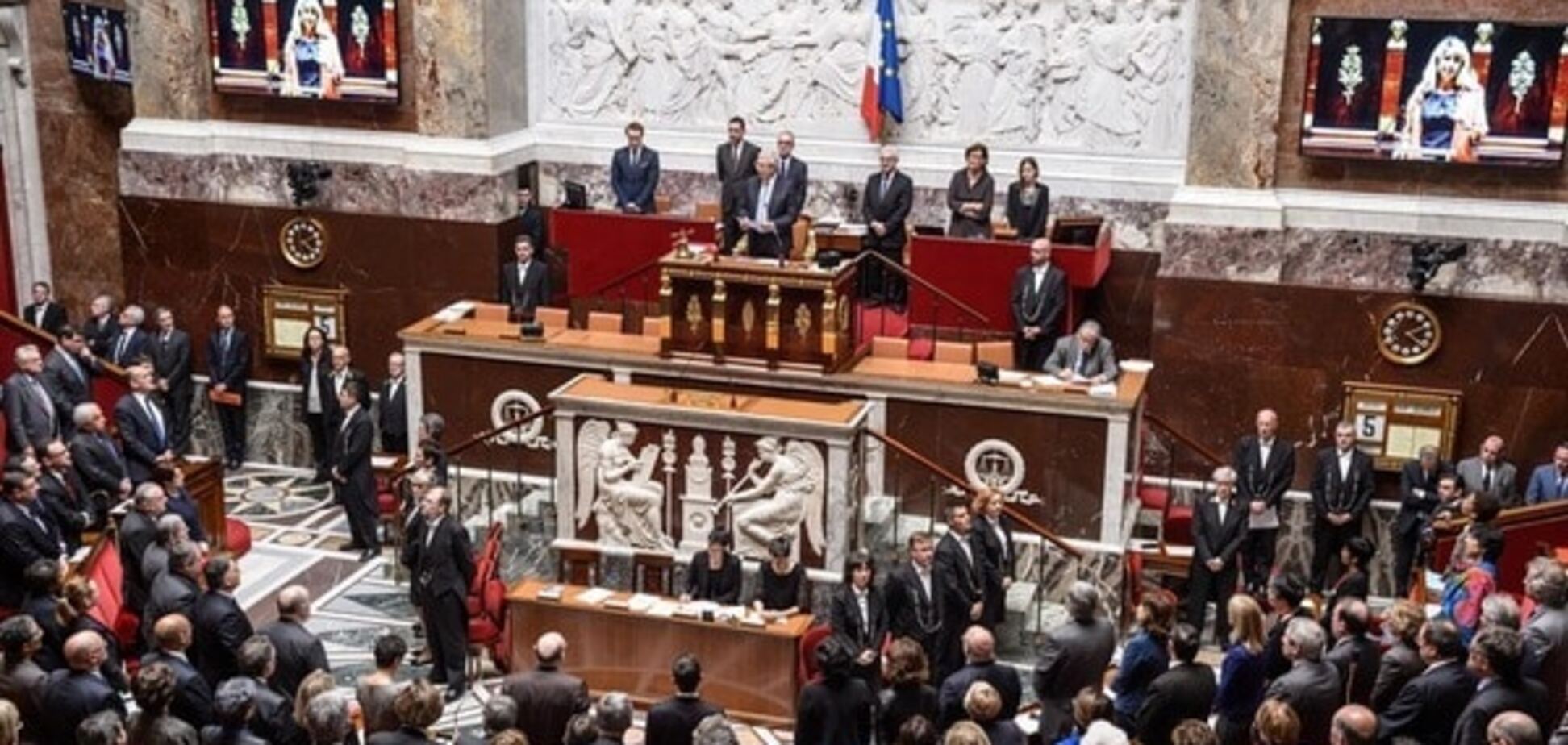У парламенті Франції запропонували зняти санкції проти Росії