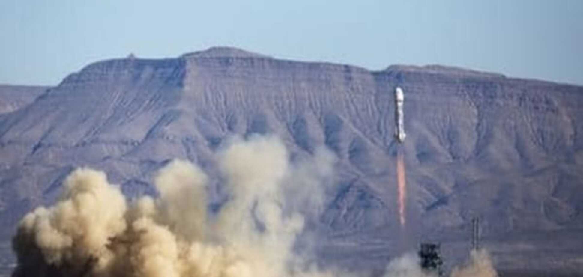 Компанія засновника Amazon заявила про чергове успішне тестування космічної ракети