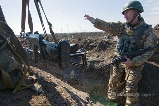 Украинский военнослужащий на Донбассе