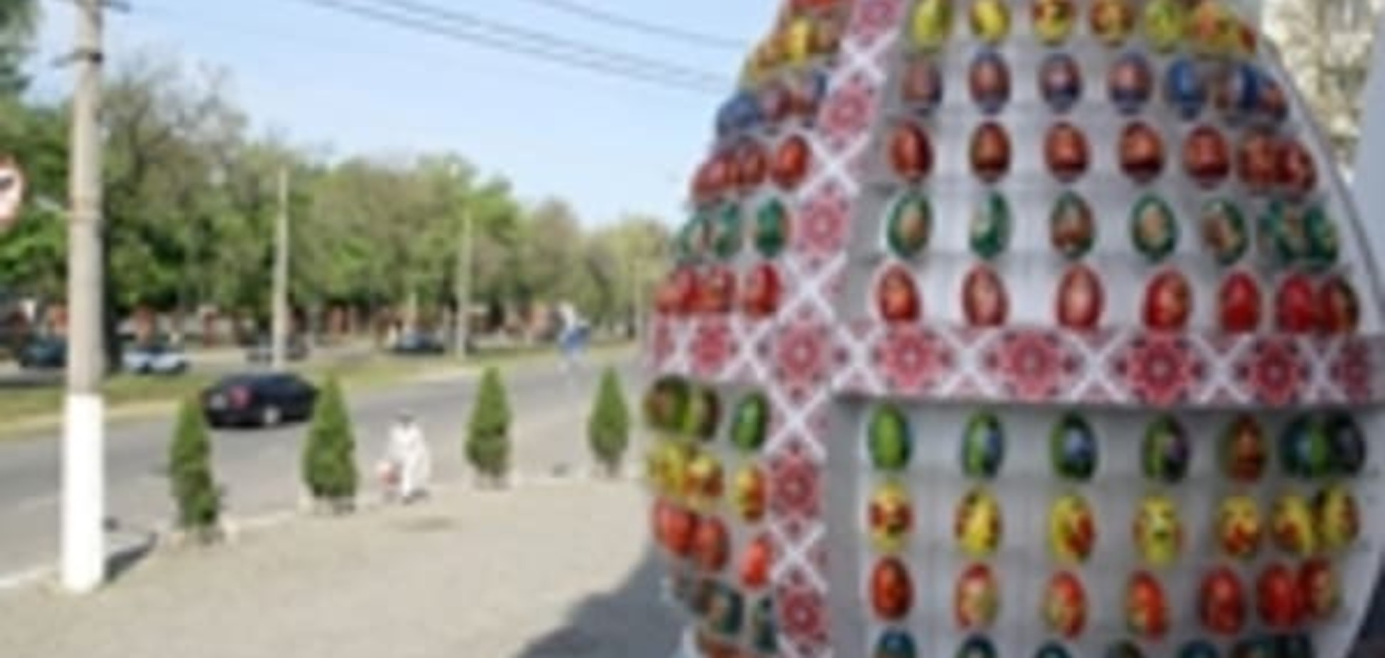 В Одессе у храма мученицы Татианы появилась красивая пасхальная инсталляция