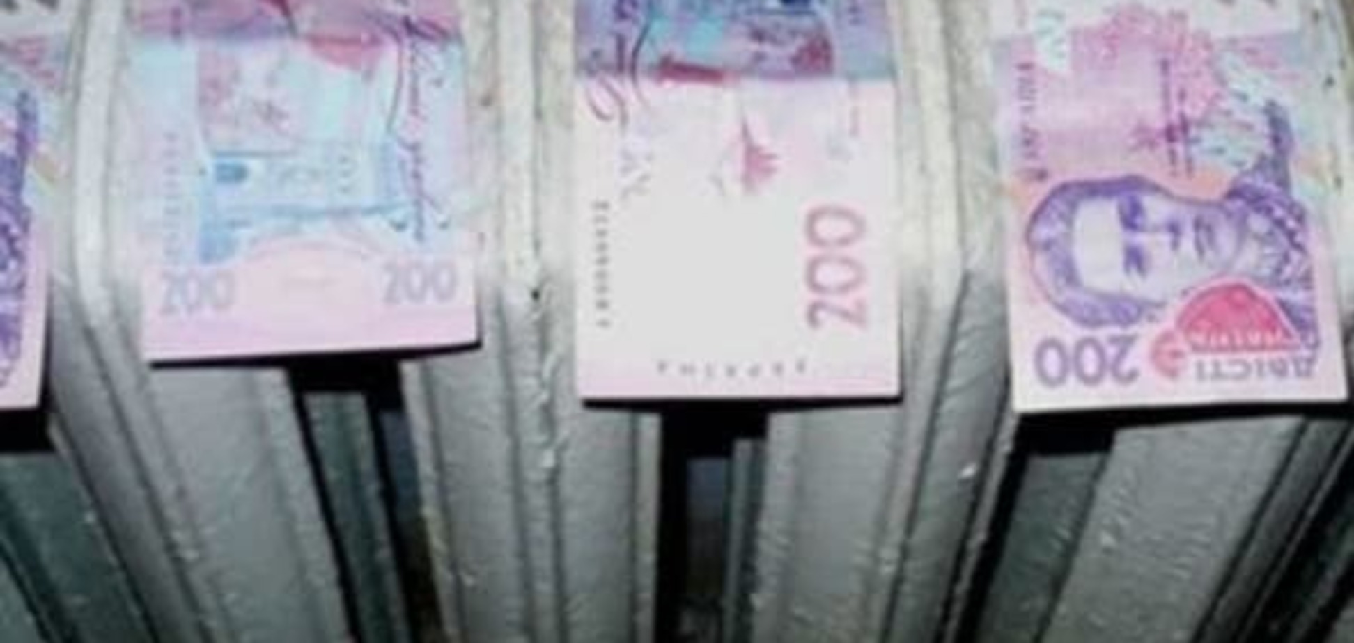 Гроші на вітер: за що українці переплачують в 'комуналці'