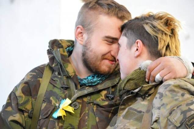 Любов і війна: в мережі набирає популярність платформа для знайомств з бійцями АТО