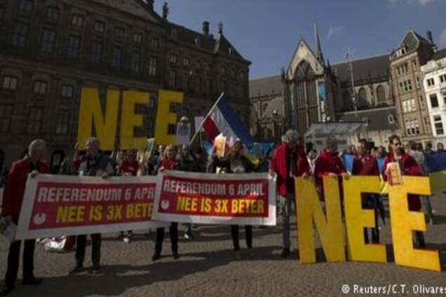 Попередній підрахунок голосів у Нідерландах: проти асоціації - 61 відсоток