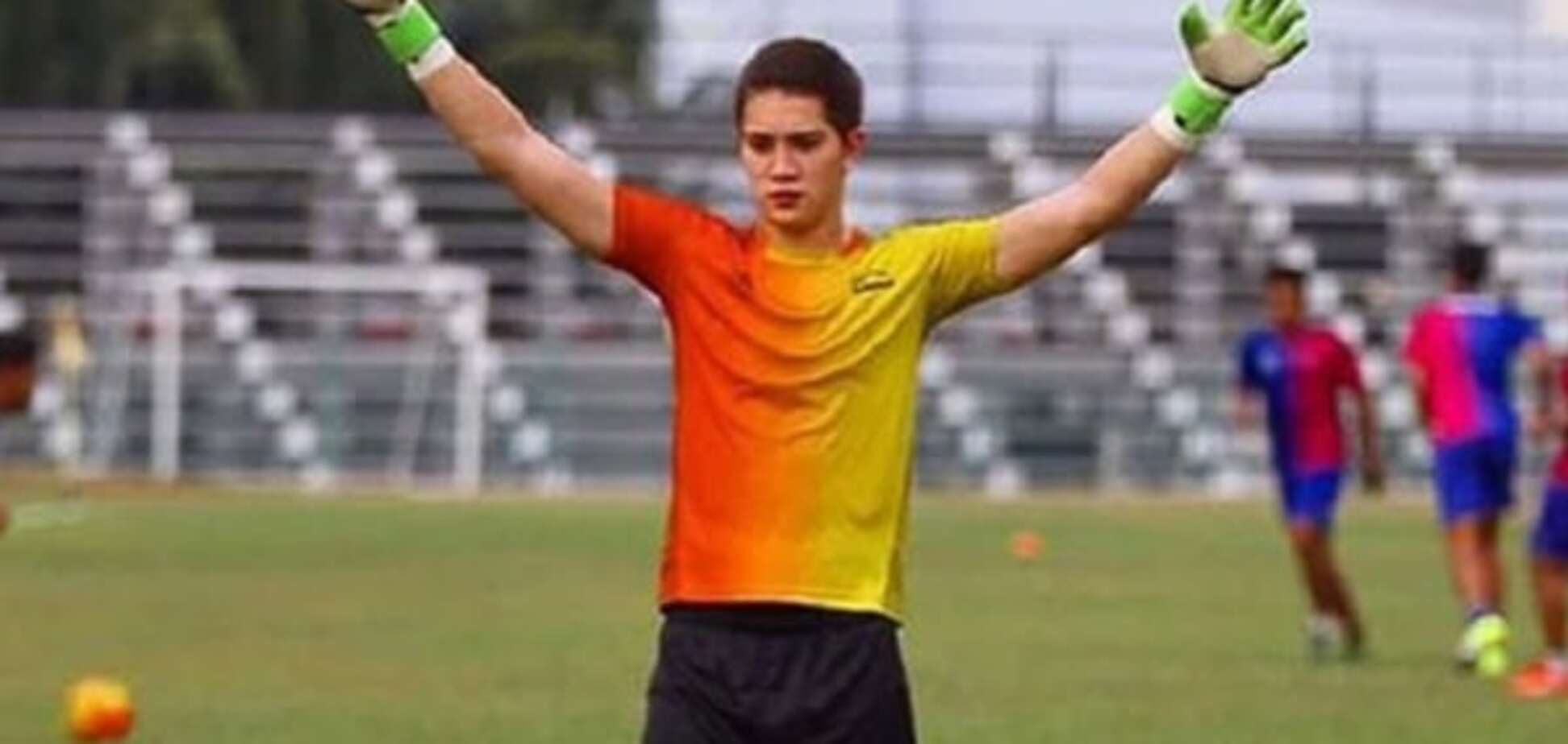 В Малайзии 18-летний вратарь попал в реанимацию после удара молнии
