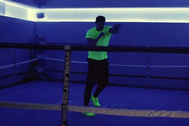 Усик снялся в эффектном клипе с Лободой: яркое видео