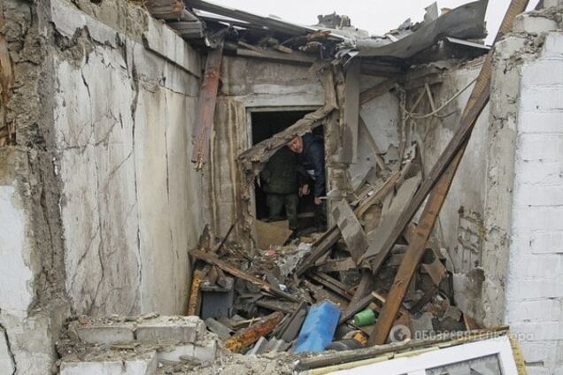 Террористы разрушили десять домов мирных жителей на Донбассе