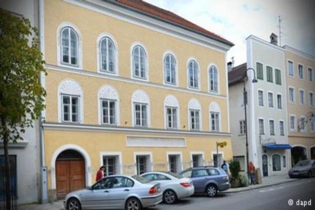 Власницю будинку Гітлера в Австрії позбавлять прав власності