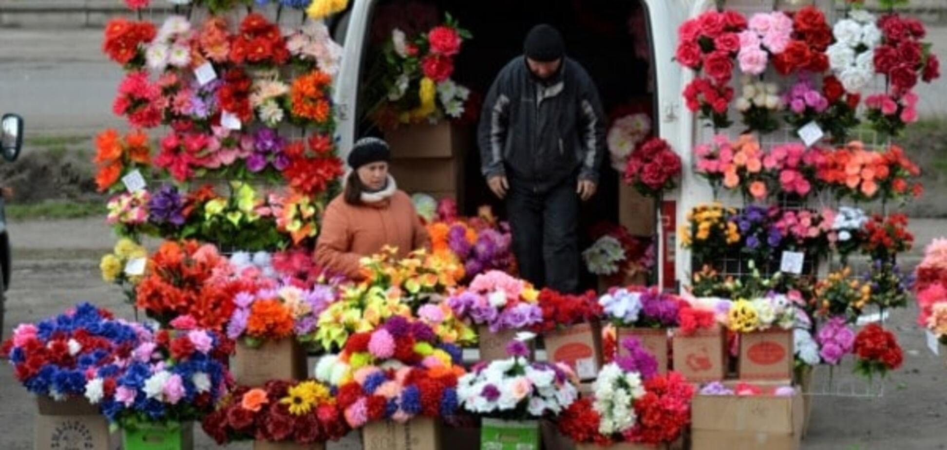 Священик пояснив, чому не варто відвідувати кладовище на Великдень і в свята