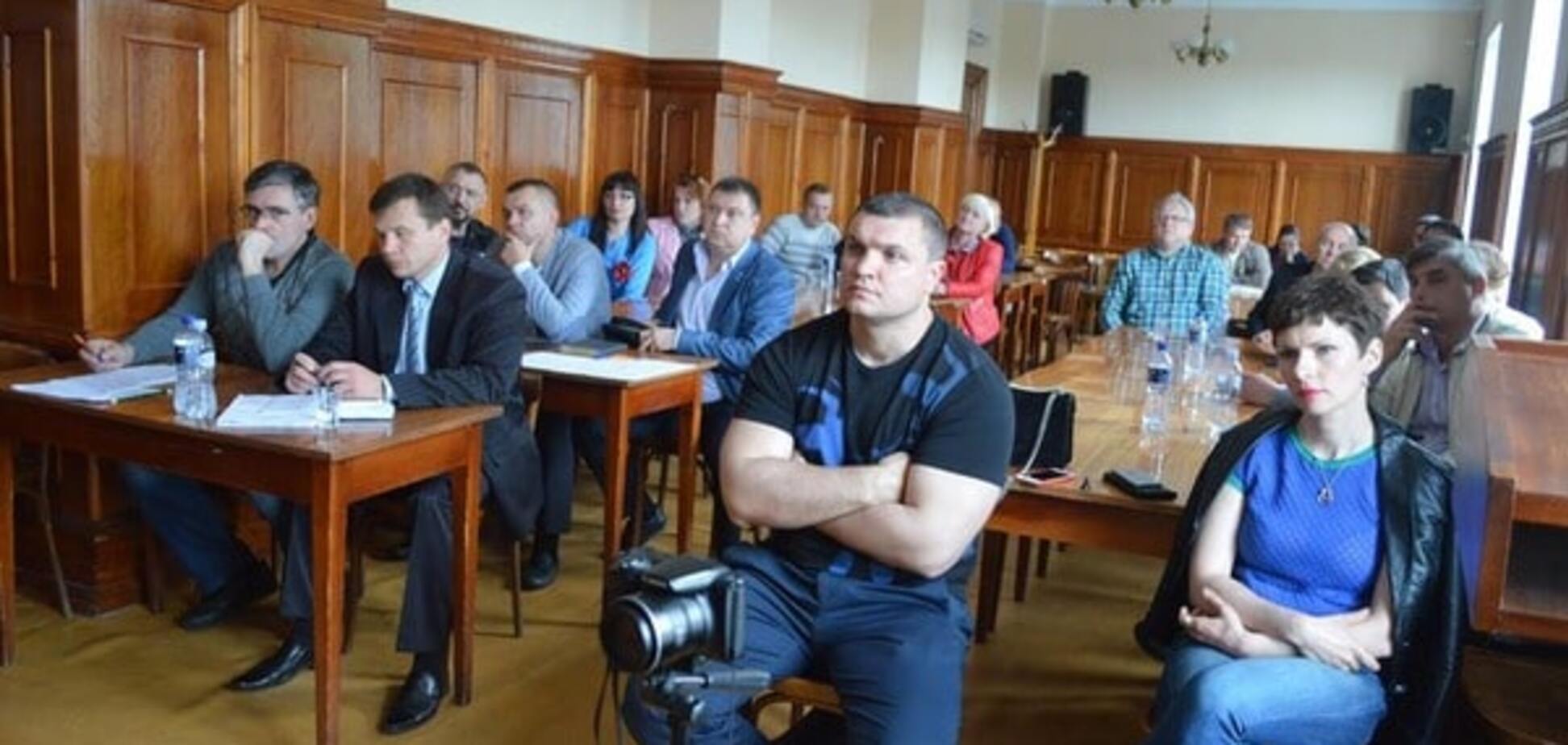 Новый губернатор Луганщины подыгрывает оппоблоку - случайность или закономерность?