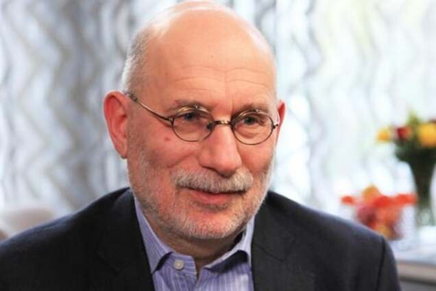 Борис Акунин